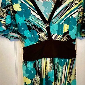 V-Neck Short Sleeve Blouse XL